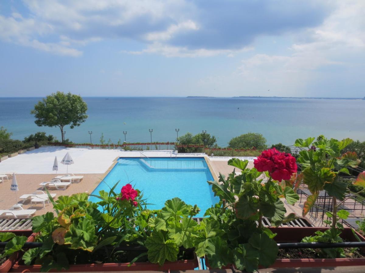 Dolce Vita Apart Complex Aparthotel Sveti Vlas Buitenkant foto