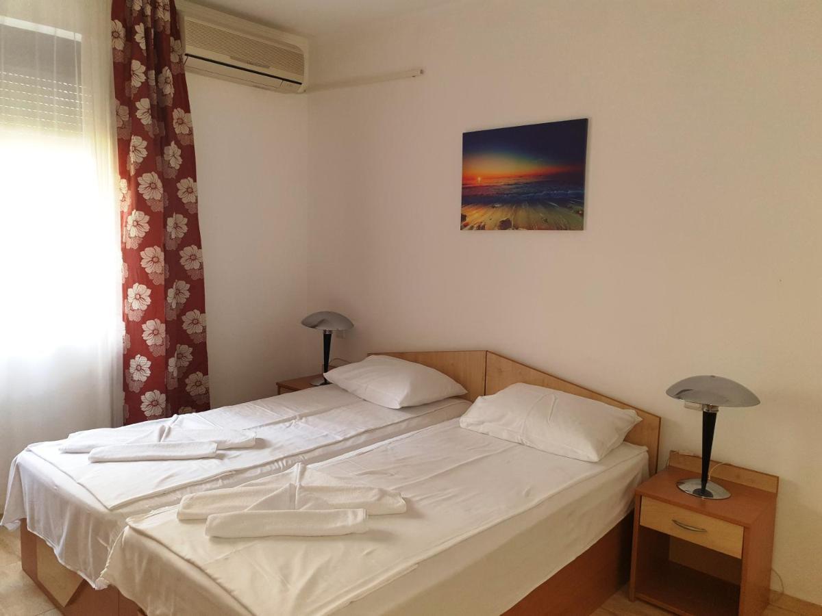 Dolce Vita Apart Complex Aparthotel Sveti Vlas Buitenkant foto
