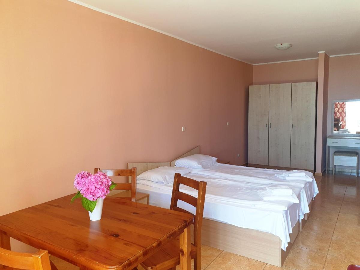 Dolce Vita Apart Complex Aparthotel Sveti Vlas Buitenkant foto