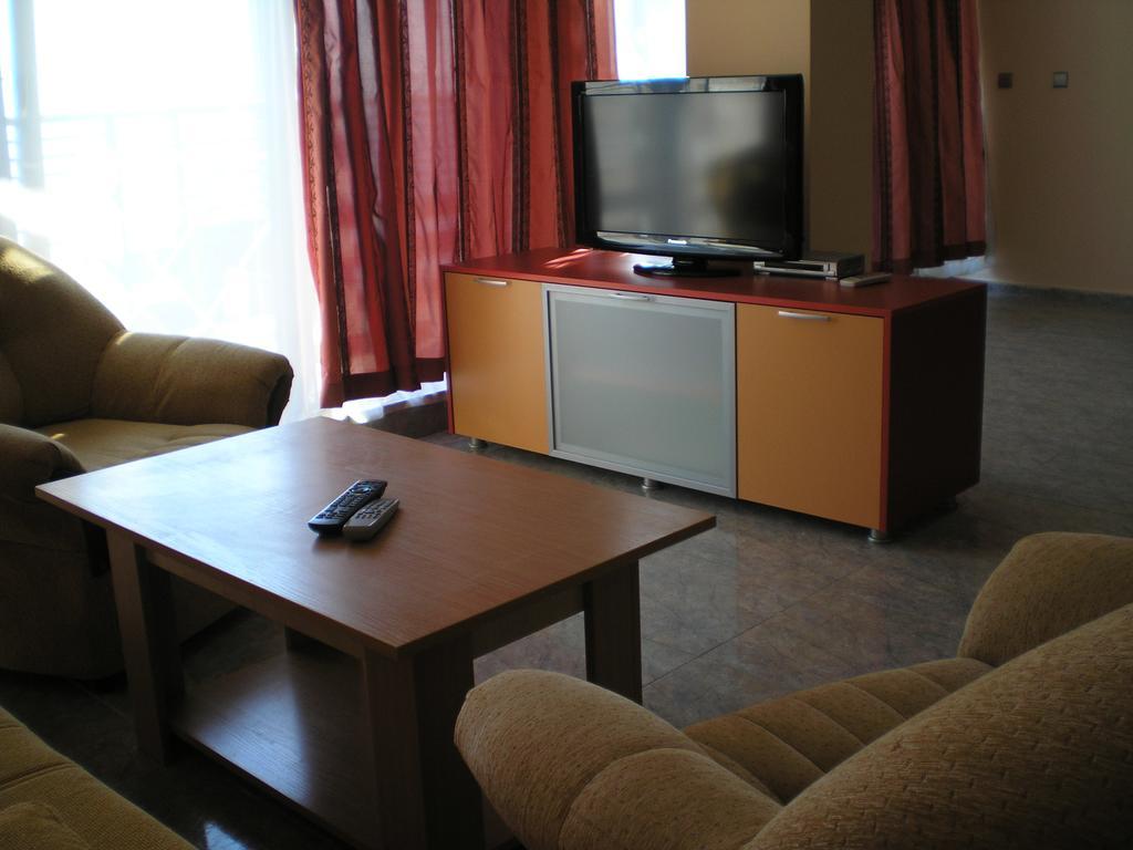 Dolce Vita Apart Complex Aparthotel Sveti Vlas Buitenkant foto